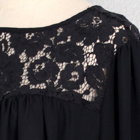 JustFab Black Blouse with Floral Lace Detail Size 1X NWT - Picture 11 of 11